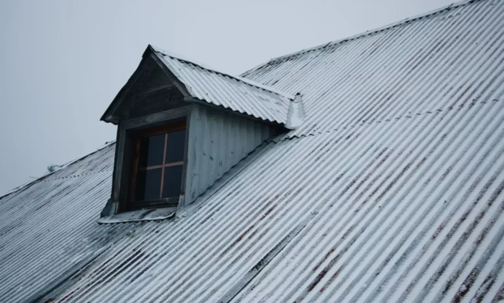 The Roofing Material That Outlasts Houston’s Worst Weather