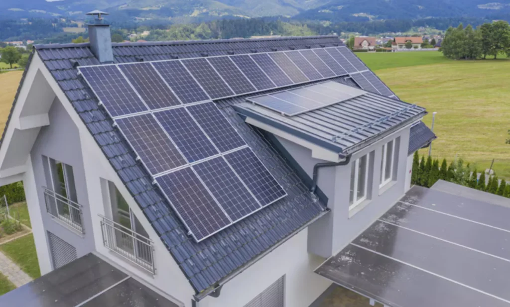 Solar-Ready Roofs: What Houston Homeowners Need to Know