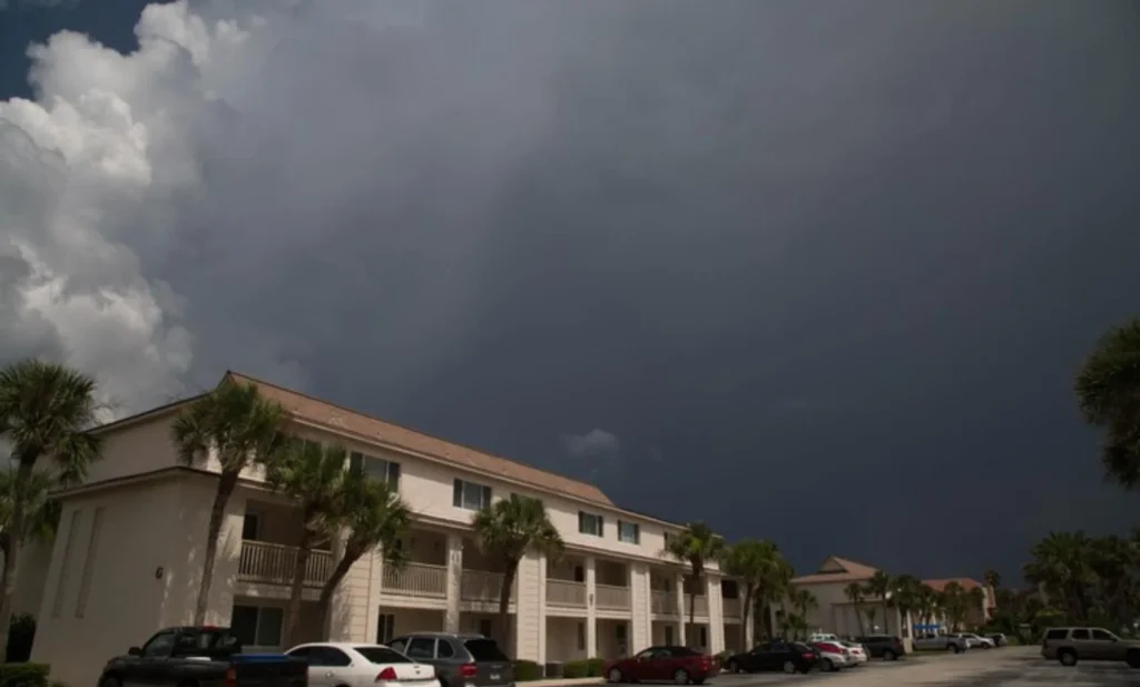 Houston Storm Damage? Do These 3 Things Before Calling a Roofer